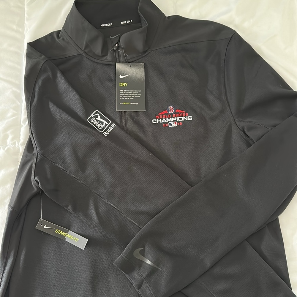 NWT Nike World Series Champion 2018 Red Sox Golf shirt⚾️ (A)